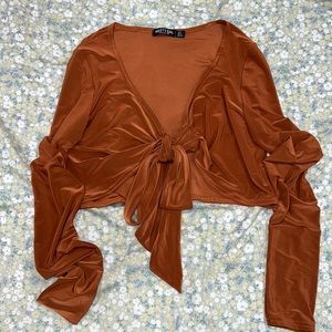 Crop tied front top long sleeve